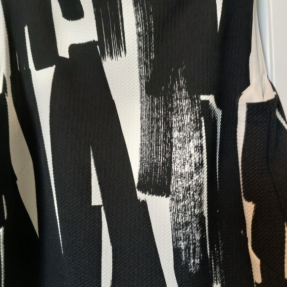 London Times Monochrome Brushstroke Midi Dress - Picture 3 of 4